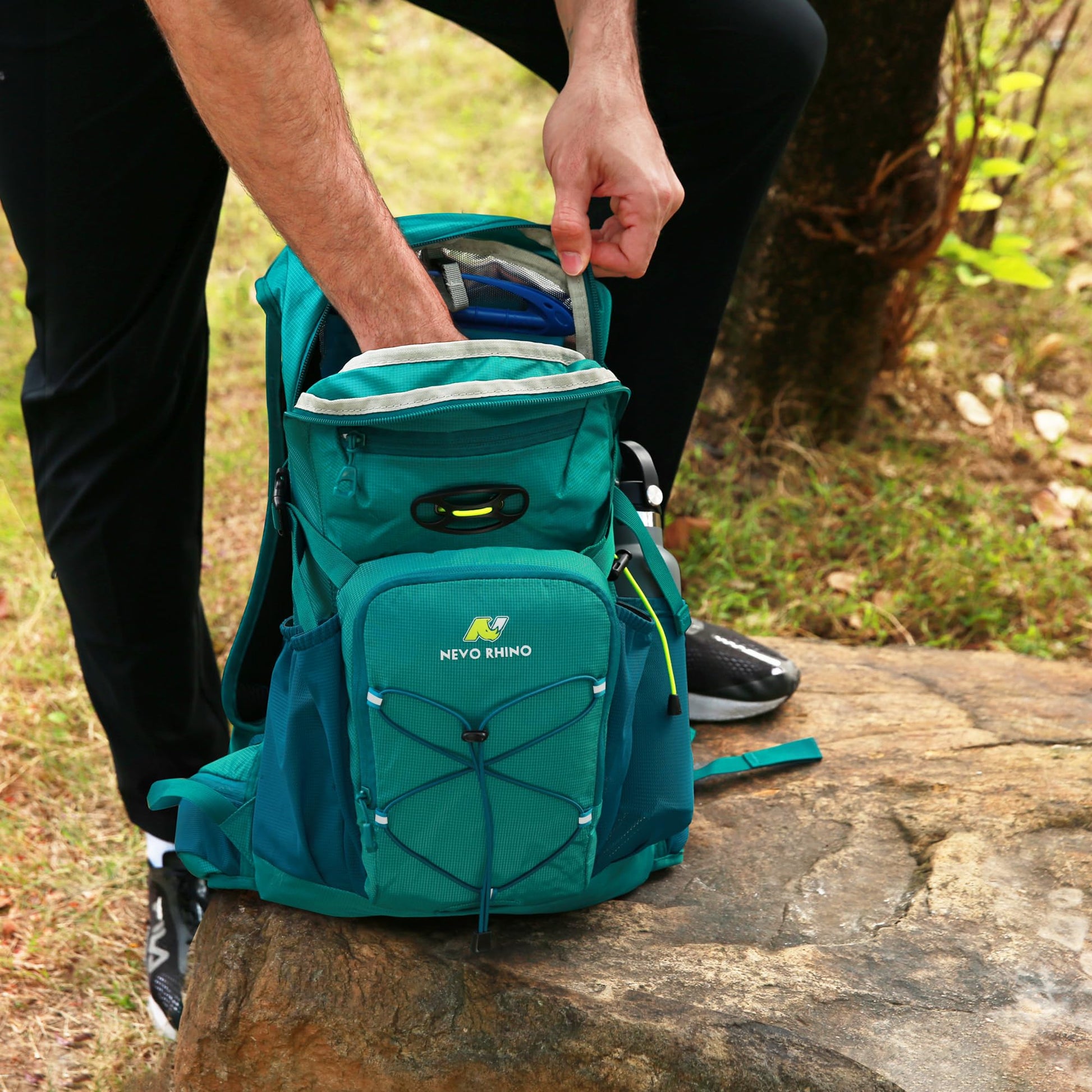 N NEVO RHINO Hydration Backpack, 18L Hiking Backpack with 3L Water Bladder