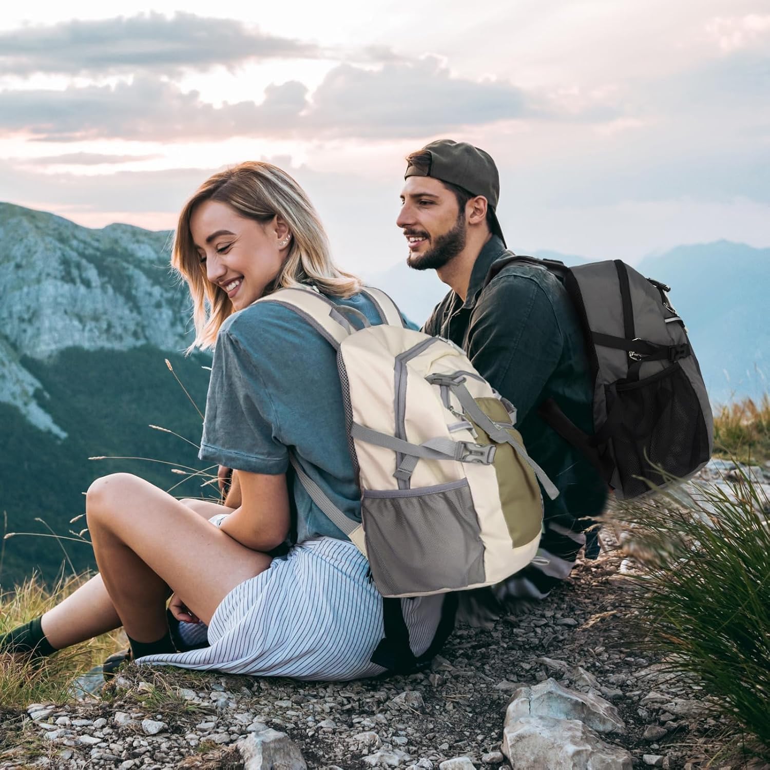 Hiking Backpack for Women Men 20l with Removable Phone Pocket Lightweight Small Travel Backpack