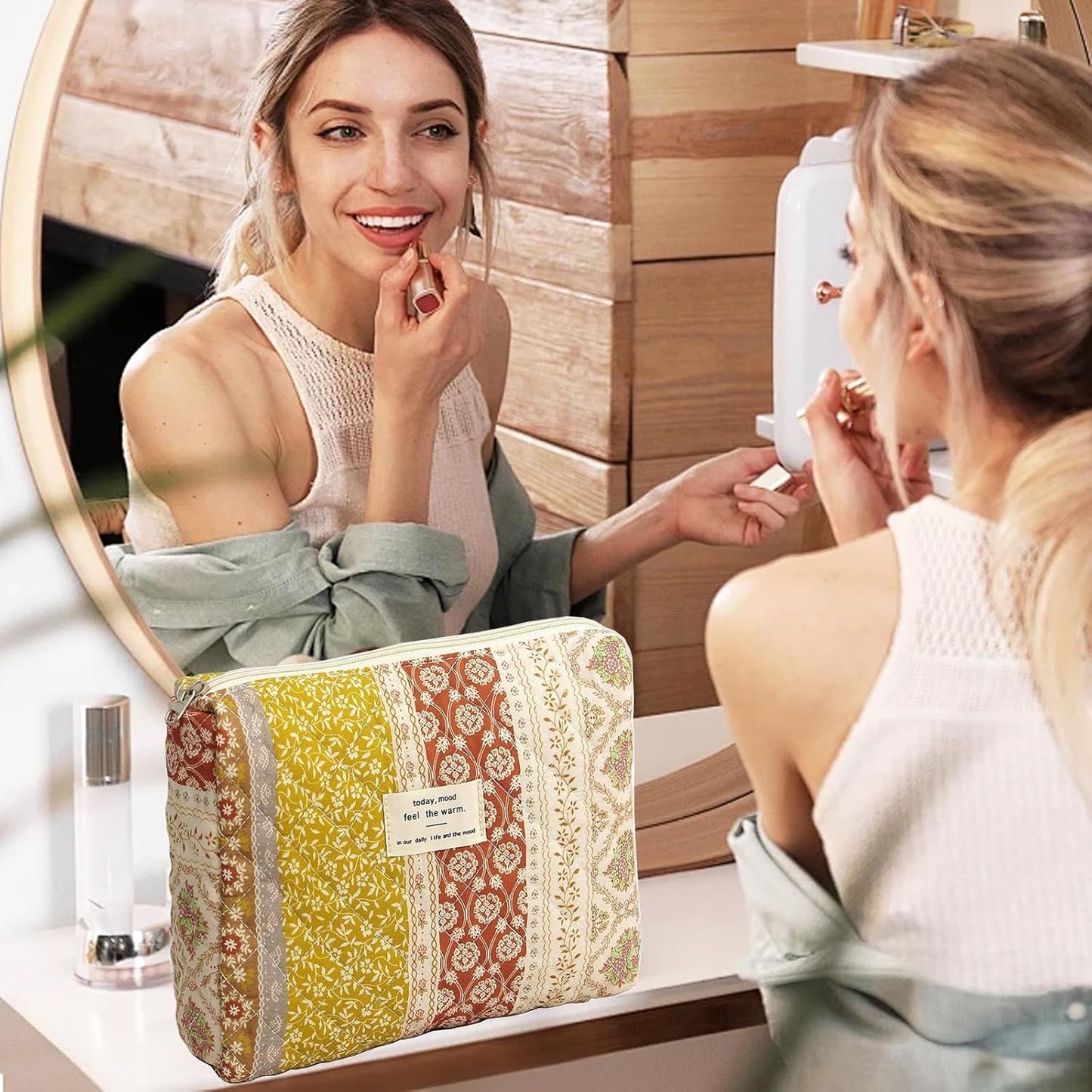 Quilted Makeup Bag, Large Makeup Bag, Cute Cosmetic Pouch for Women Girls, Floral Coquette Aesthetic Patchwork Travel Toiletry Make Up Organizer Bag