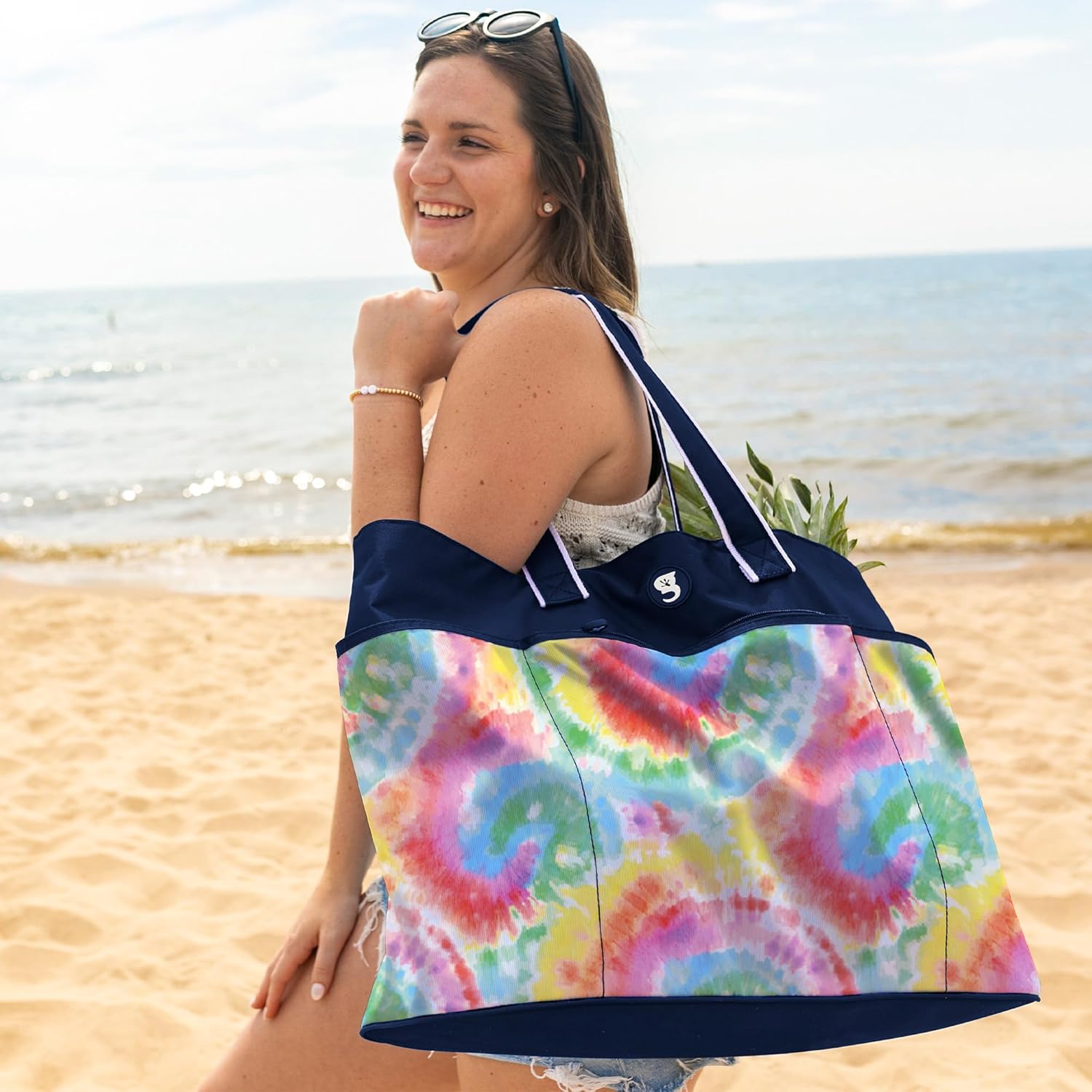geckobrands Oversized Beach Tote – Large and Stylish Beach Bag with 4 Exterior Pockets and Zippered