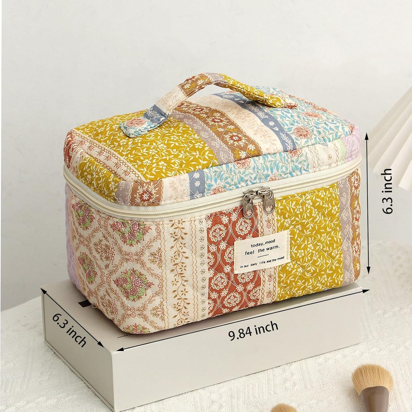 Quilted Makeup Bag, Large Makeup Bag, Cute Cosmetic Bag for Women Girls, Floral Coquette Aesthetic Patchwork Travel Toiletry Make Up Organizer Bag