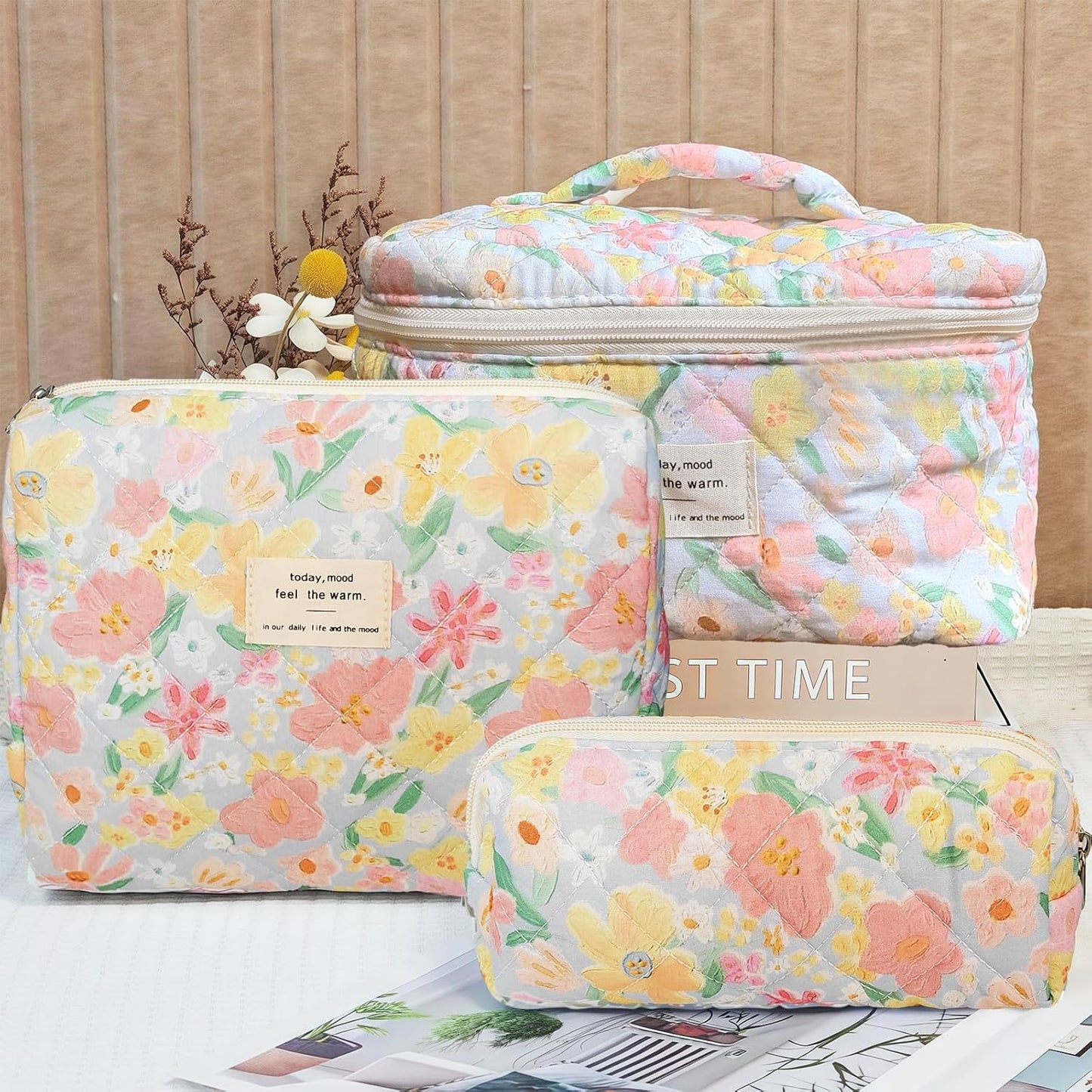 Quilted Makeup Bag, Large Capacity Travel Cosmetic Bag for Women and Girls, Aesthetic Storage for Daily and Travel Use (3pcs-floweroilpainting Print)