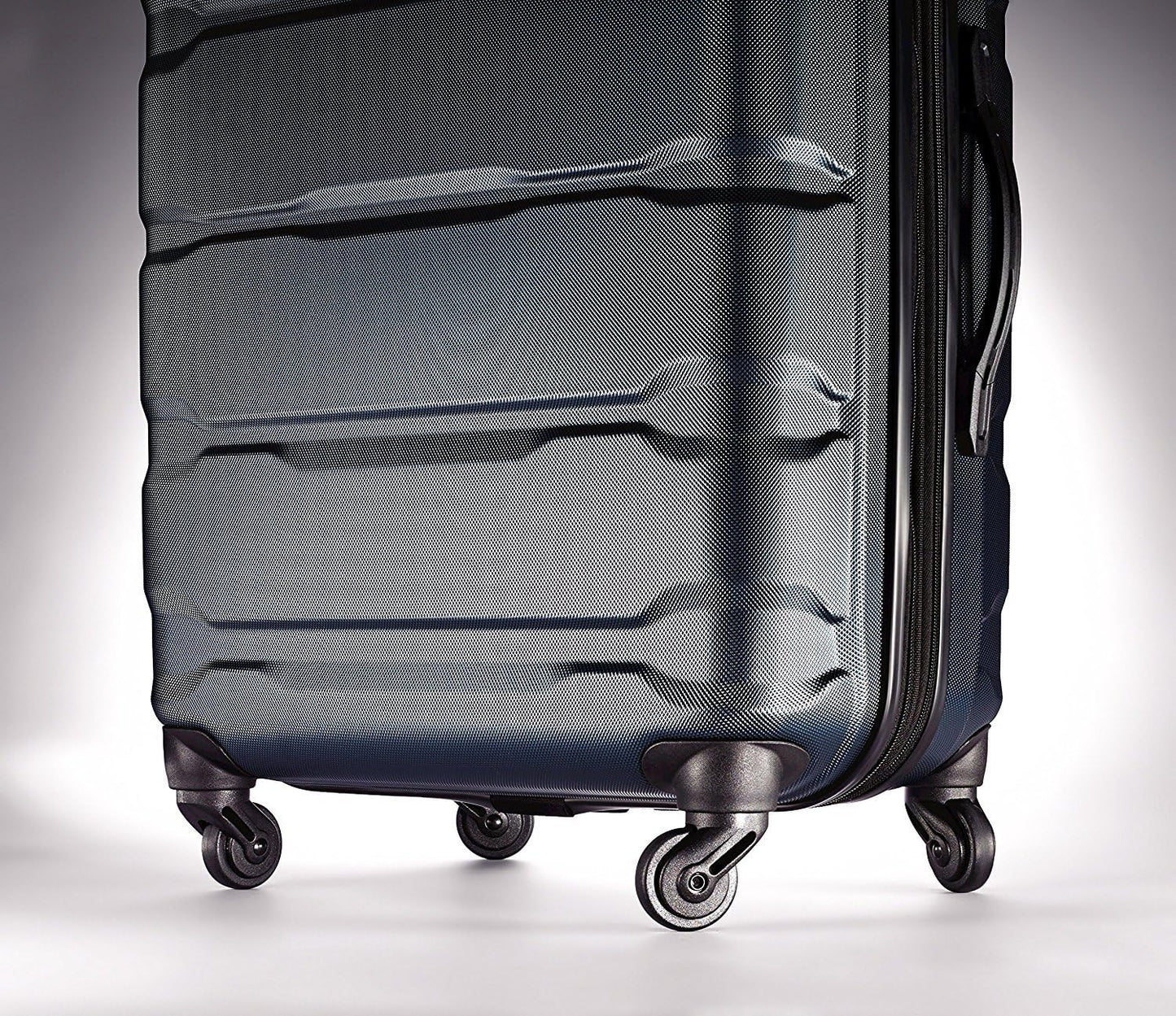 Samsonite Omni Pc Hardside Expandable Luggage with Spinner Wheels