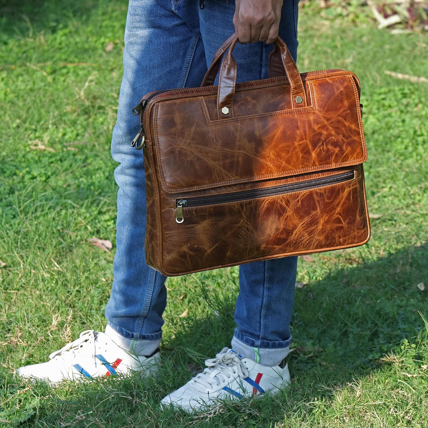 Mens Laptop Bag 16 Inch Waterproof Vintage Leather Shoulder Office Crossbody Bag With Ajustable Straps Metal Grip