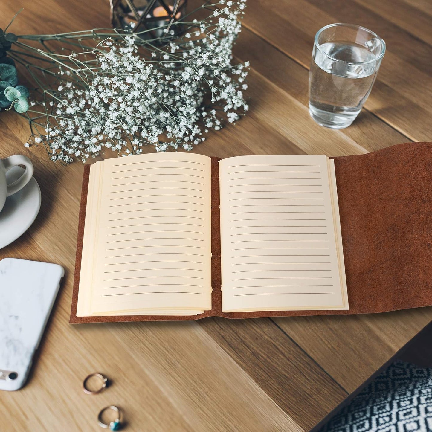 moonster Leather Journal Lined Notebook Paper Leather Bound Journals for Writing for Women & Men, 18x13cm Ruled Small Notebooks, Kraft Paper with 400 pages, Lined Paper College Ruled & Travel Size