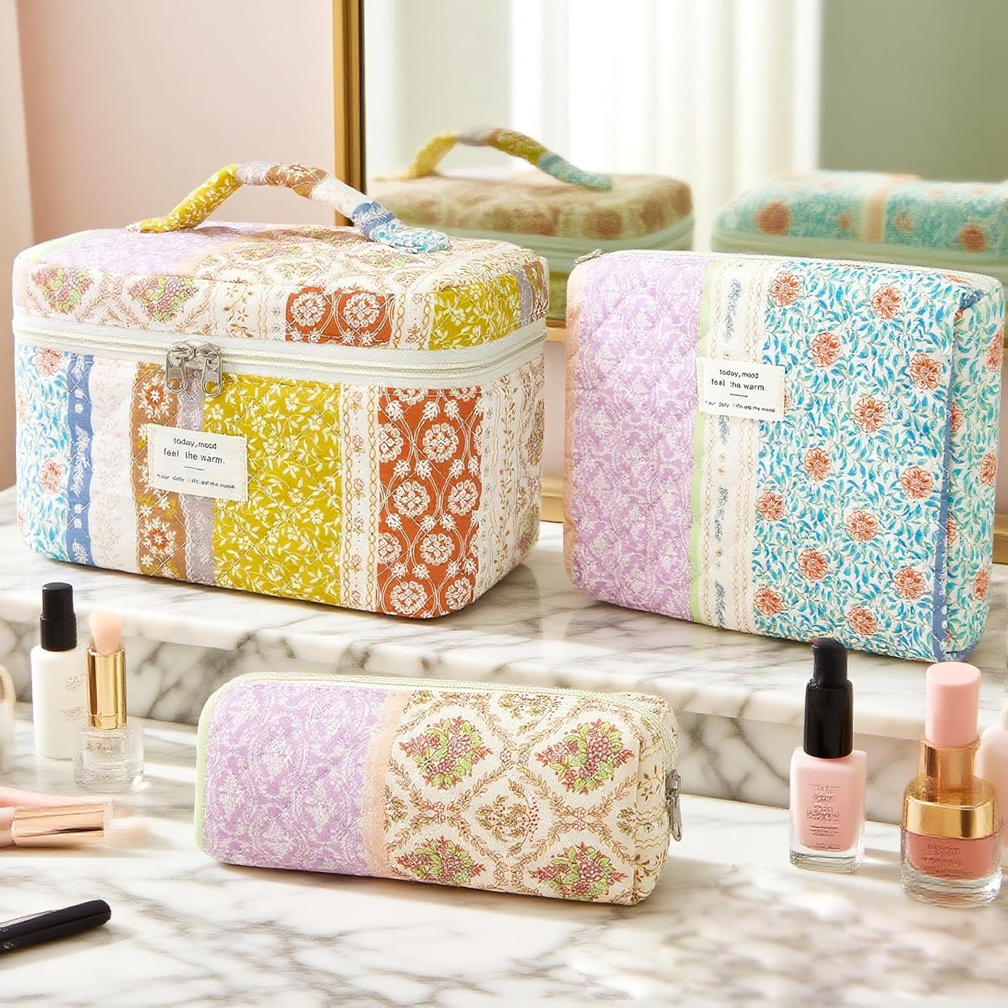 3Pcs Cotton Quilted Makeup Bag for Women Girls, Large Floral Cosmetic Bag Set Cute Makeup Brushes Aesthetic Accessories Storage Bag Travel Toiletry Bag Organizer for Women